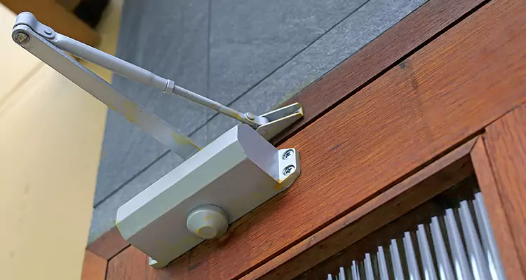 Automatic Door Opener Repair in Sarasota Springs, FL